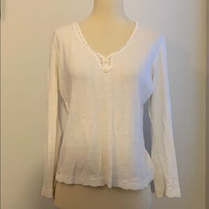 🌼🌼Contempo Casuals ivory tee🌼🌼 